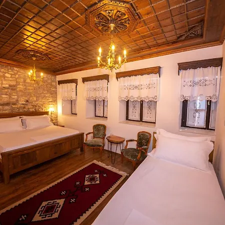 Castle 4* Berat