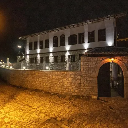 Castle 4* Berat