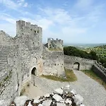 Castle 4*