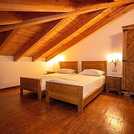 Castle 4*