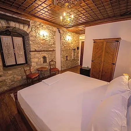 Castle فندق بيرات