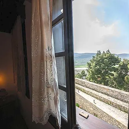 Castle فندق بيرات